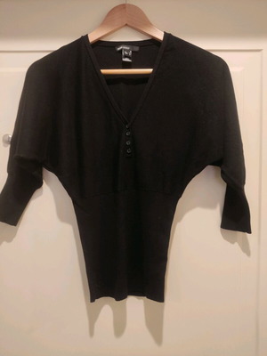 Women's black blouse like new with batwing 3/4 sleeves