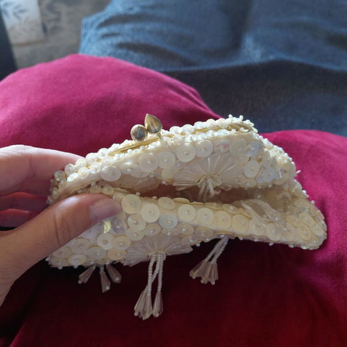 Vintage clutch bag like new with white sequins and beads