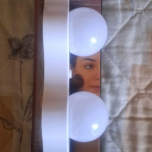 Vanity LED mirror light with 4 lamps 30x6x7cm new