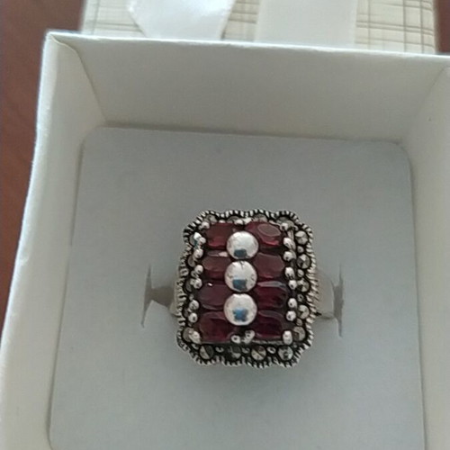 925 Victorian style ring with carving