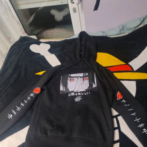 Naruto Akatsuki Itachi hoodie size M like new, black