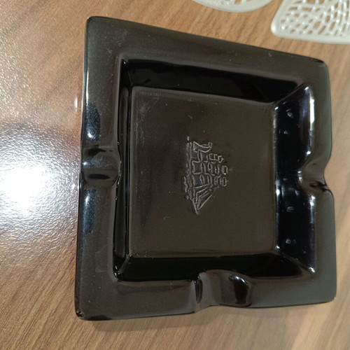 Cutty Sark scotch whisky old promotional ceramic ashtray used