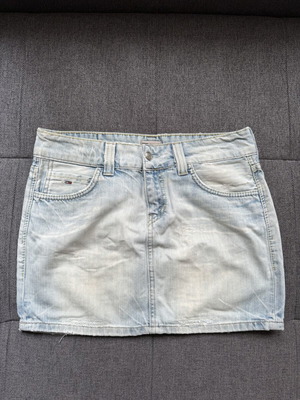 Tommy Hilfiger denim skirt like new, size M, blue, 100% cotton