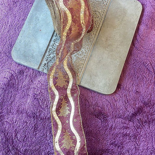 Christmas ribbon for wrapping, 10 meters, gold glitter and fir trees
