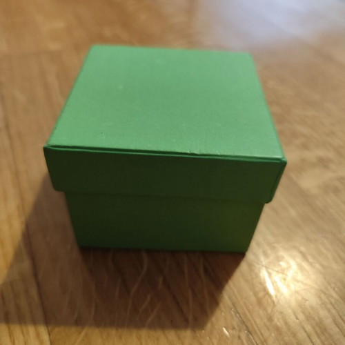 Box with sequins like new
