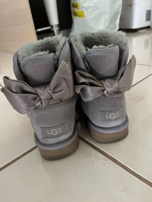Ugg μπότες νούμερο 37 μεταχειρισμένες, γκρι