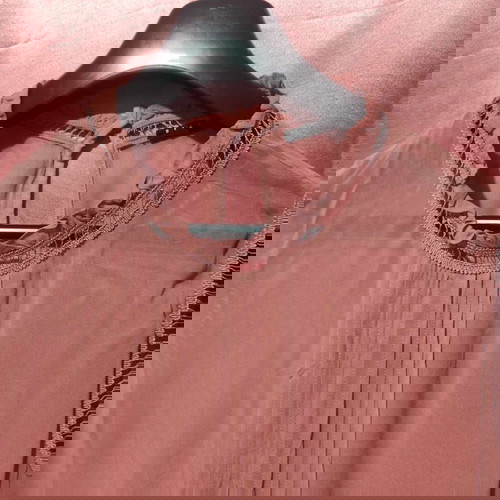 ΠΟΥΚΑΜΙΣΕΣ ΓΥΝΑΙΚΕΙΕΣ