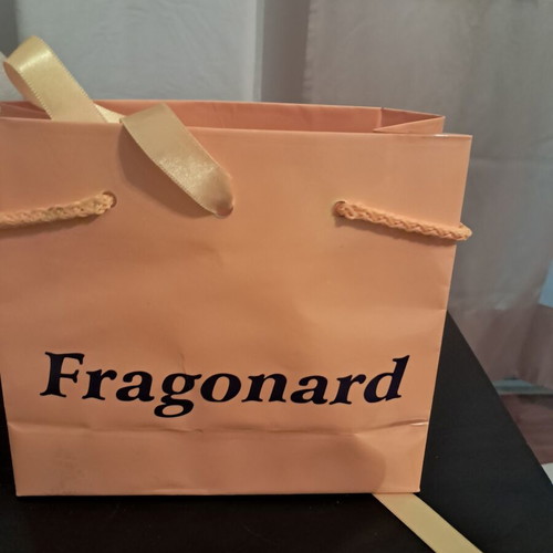 5 branded packaging bags