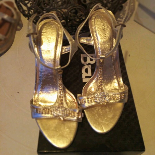 Gold sandals with rhinestones used, size 38