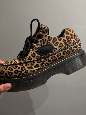 Dr. Martens Buzz animal print shoes like new, size 38
