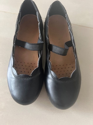 Geox ballerina shoes for girls black, like new, size 29