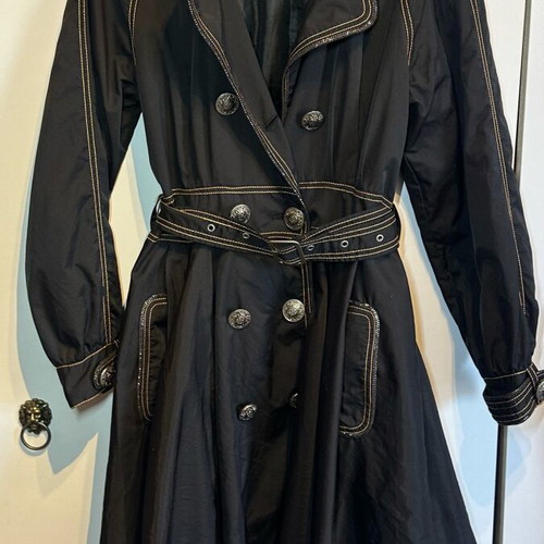 Waterproof trench coat size S like new, black