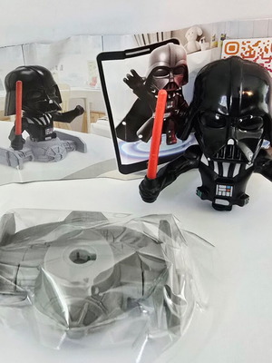 Kinder Surprise Maxi Star Wars Darth Vader new