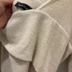 Off-shoulder top new, one size, beige