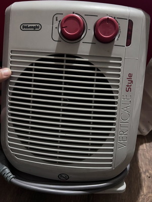 Αερόθερμο δωματίου και μπάνιου Delonghi σαν καινούργιο