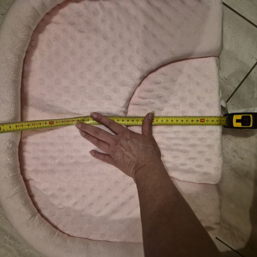 San Diego Bébé Eco-Nursing Pillow like new, pink