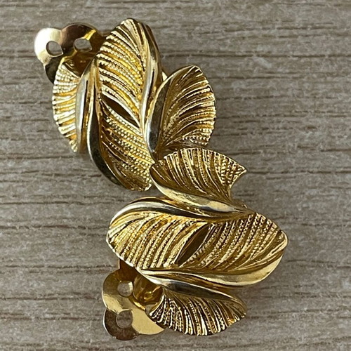 Vintage Clip Earrings New Gold Color