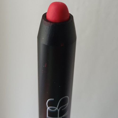 NARS Velvet matte lip pencil like new, shade Dragon girl