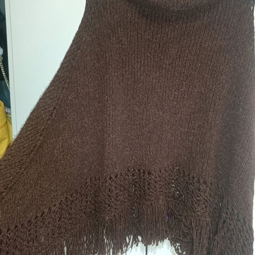 Knitted poncho like new, brown, almost unworn