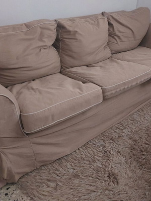 EKTORP IKEA three-seater sofa like new, very comfortable