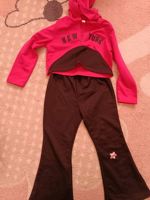 Set with bell-bottom pants and short top used, 5 years old