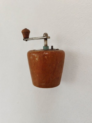 KYM Hand Spice Mill Vintage Used from Germany
