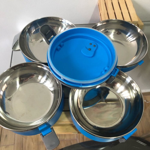 Stackable Lunch Box Set of 4 Suitable for Trips