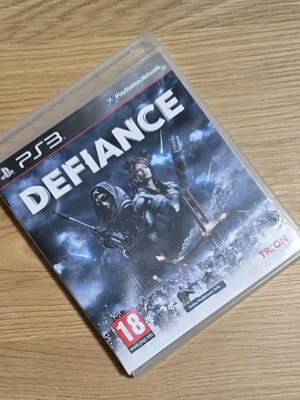 Defiance PS3 used with minor wear on letters