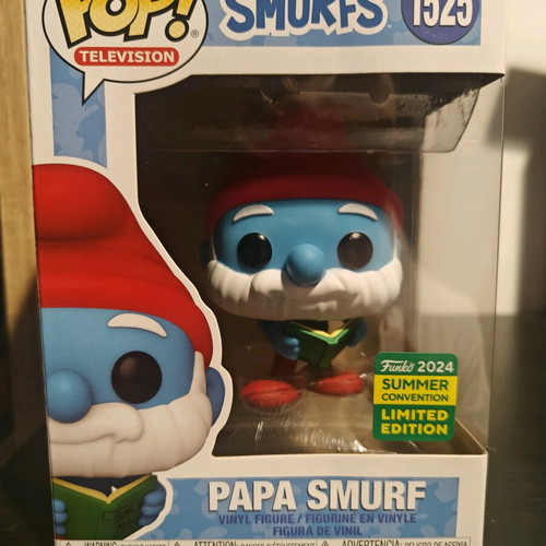 Funko Pop! The Smurfs Papa Smurf figure like new, Convention Limited Edition