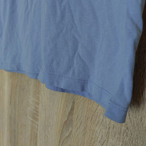 Stradivarius women's T-shirt medium blue cotton like new