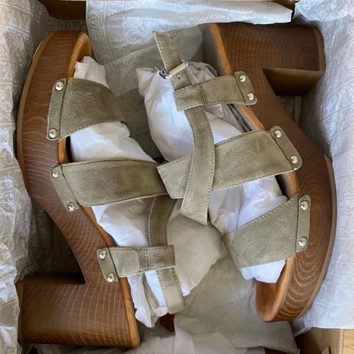Unisa sandals with wooden heel, grey khaki suede, size 40