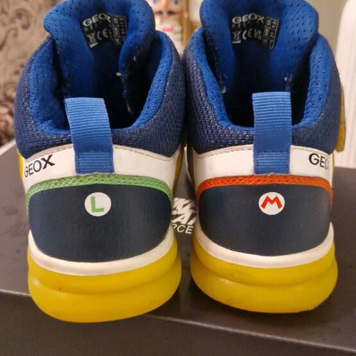 Geox Super Mario boots like new with lights, size 31