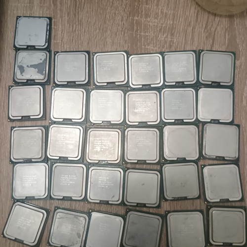 Processors socket 775 Pentium 4 Dual Core Core2Duo Celeron D like new, pack of 31
