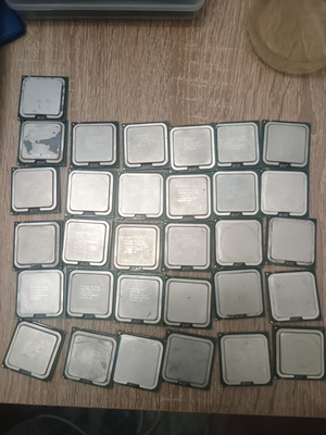 Processors socket 775 Pentium 4 Dual Core Core2Duo Celeron D like new, pack of 31