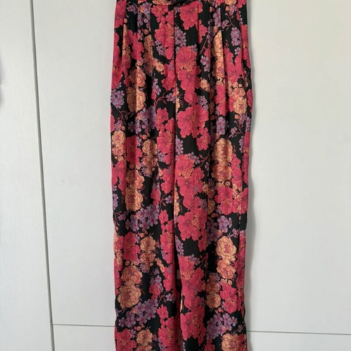 Vassia Kostara set Small like new, multicolored
