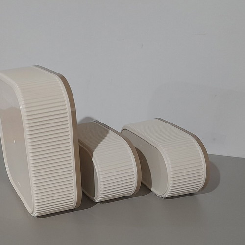 Linear Comfort set of 3 storage and serving containers new