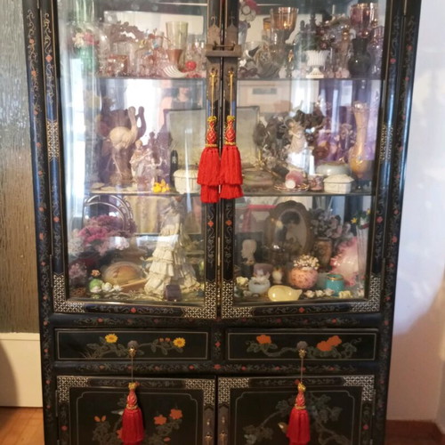 Chinese painted display cabinet used, dimensions 1.00m x 1.70m