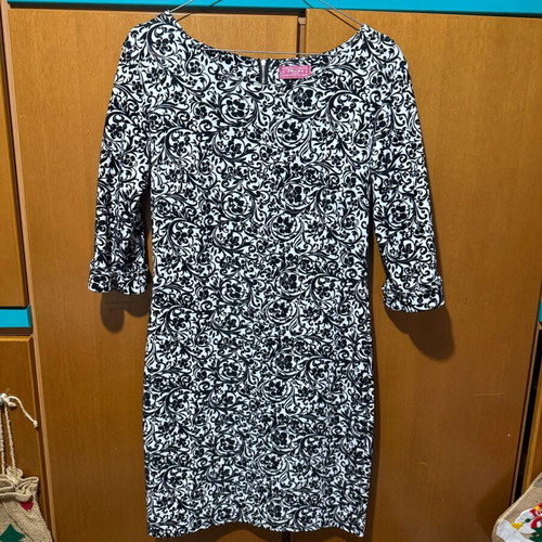 Pin Up women's dress like new, black and white, size M-L