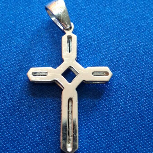White gold cross 18 carats new with 750 hallmark