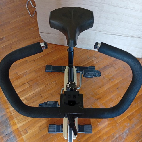 Mekma stationary exercise bike with adjustable resistance