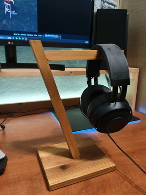 Wooden handmade headset stand like new