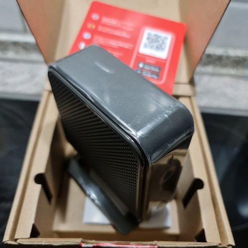 Vodafone VDSL Modem-Router H300s and Wifi Repeater 4960 Super Wifi Extender like new