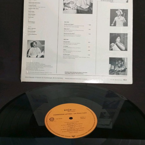 Conexion Latina Un Poco Loco vinyl like new, Latin