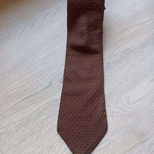 Fendi men's tie like new, brown with blue print, 100% silk