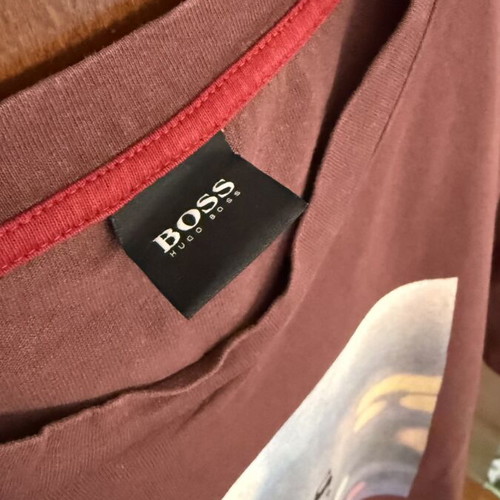 Hugo Boss T-shirt XL used, burgundy