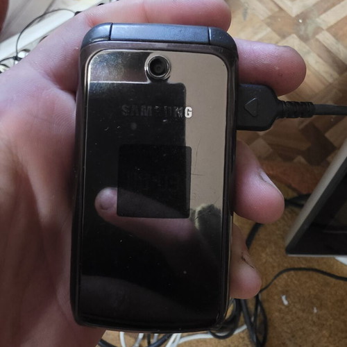 Samsung SGH-M310 flip phone used, retro classic