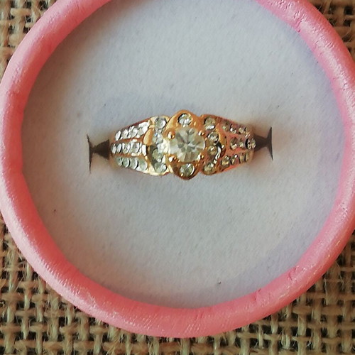Gold-plated steel ring with clear zirconia new