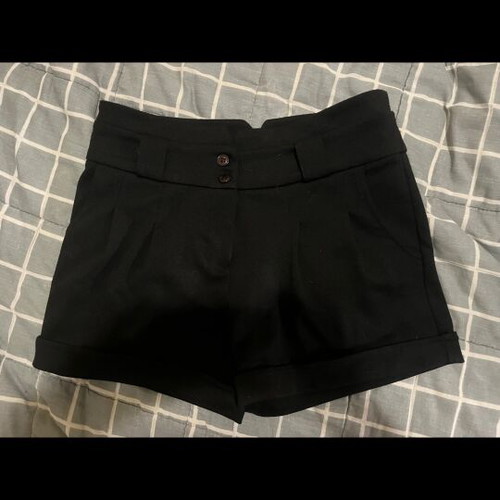 Shorts black size S like new, warm fabric