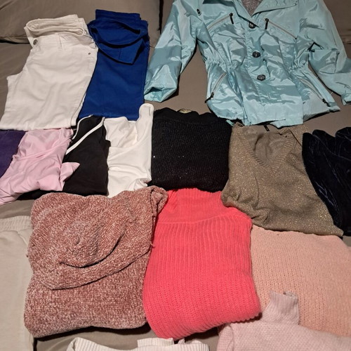 Women's clothing bundle M-L, winter sweaters, evening tops, new windbreaker jacket, pants