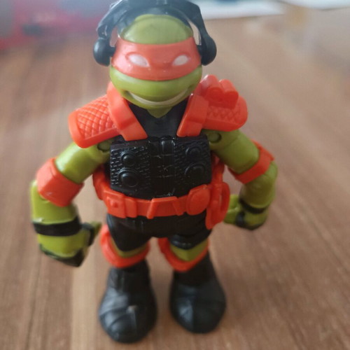 Ninja turtles figures used, height 11 cm